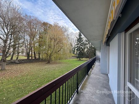 T4 AVEC BALCON : RESIDENCE DU PARC, - Photo 4