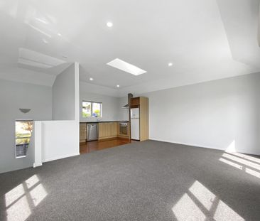 Welcome home to 5/25 Mana Street. - Photo 2