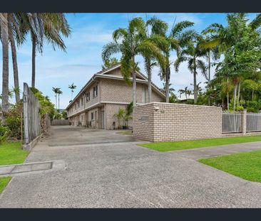 Charming 1-Bedroom Unit in Prime Cairns Location - Photo 5