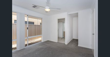 Modern Family Home located in the growing suburb Hilbert! - Photo 5