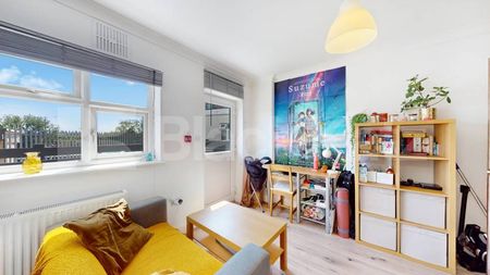 Burnley Road, London, NW10 - Photo 2