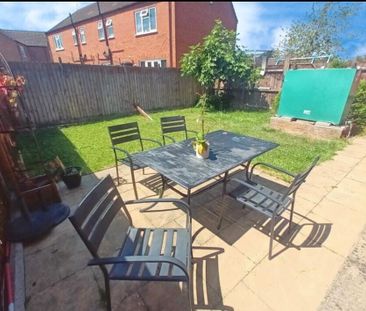 Jubilee Close - Photo 5