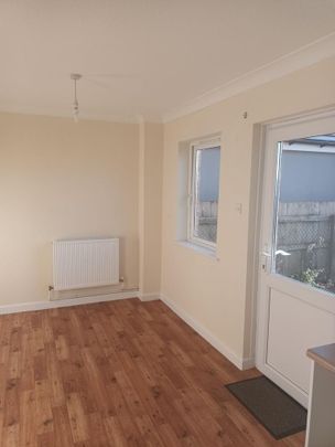 2 bedroom semi-detached house to rent - Photo 1