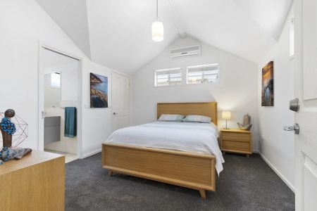 2 Bedroom Townhouse beach side - Photo 2