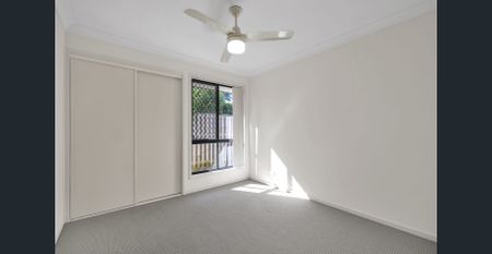 Modern, family home in elevated position - Photo 3