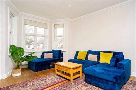 6 bedroom semi-detached house to rent - Photo 2