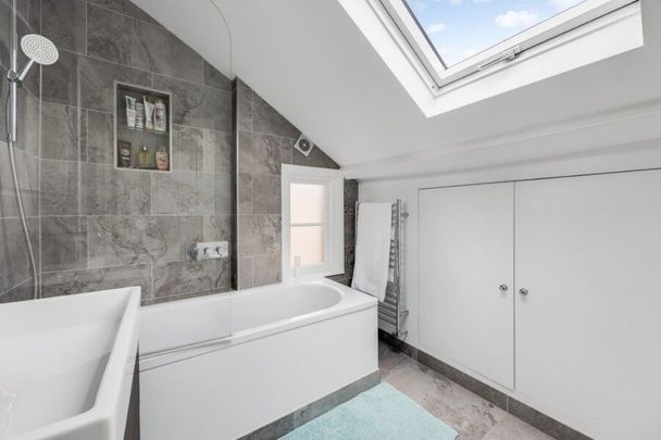 6 Bedroom House To Let - Photo 1