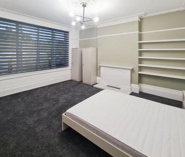 1 bedroom house of multiple occupation to rent - Photo 1