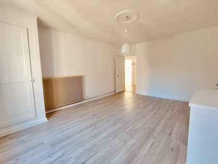 2 pièces - 59,07 m² - 1er étage - Colocation non autorisée - Photo 2