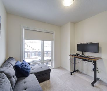 For Lease - 33 Bluebird Lane, Barrie, Ontario - Photo 1