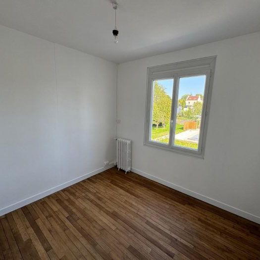 Maison à louer, 6 pièces - Angers 49100 - Photo 1