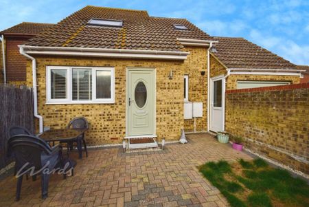 1 bedroom end of terrace house to rent - Photo 2