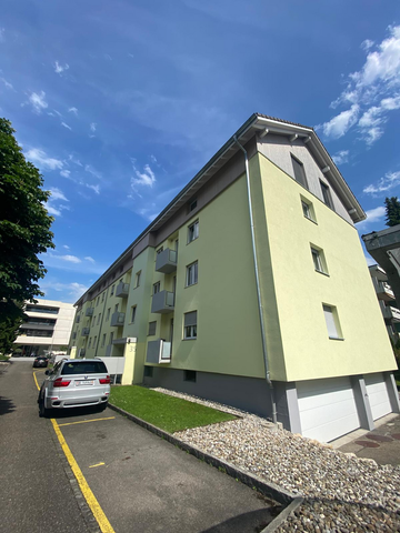 Helle 2.5-Zimmerwohnung im 1. Stock / Mietzinsaktion - Foto 2