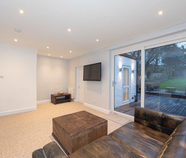 3 Bed Semi-Detached House, Colin Crescent, NW9 - Photo 4