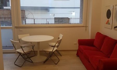 VIgna Clara-Flamina: Furnished 2 Bedroom, 2 bath, new kitchen, large private terrace. Air conditioning, parquet floors, near shops, services. # 1882 - Photo 3