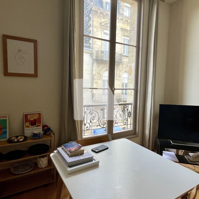 BORDEAUX TRIANGLE D'OR - 2 CHAMBRES - ASCENSEUR - Photo 1