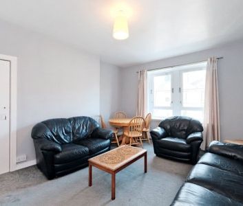 2 Bed Flat, Roslin Street, AB24 - Photo 1