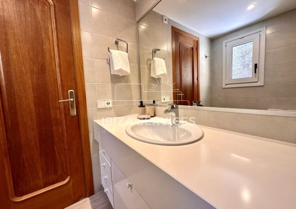 Villa for Summer Rent in Jesús 4 Bedrooms