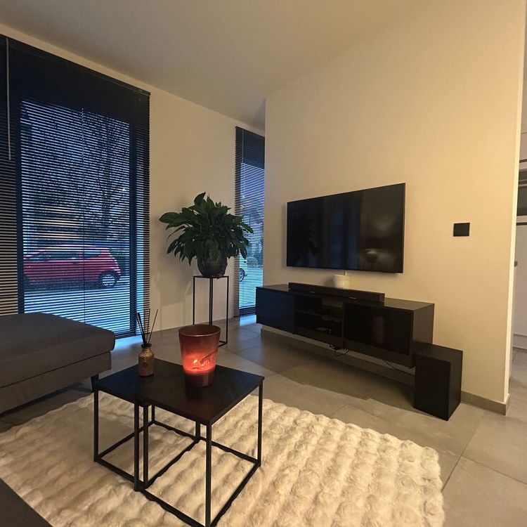 Recent appartement met 1 slaapkamer en terras in Herzele - Photo 1