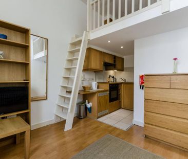 Flat 01 Fairholme Road, West Kensington W14 9JZ - Photo 4