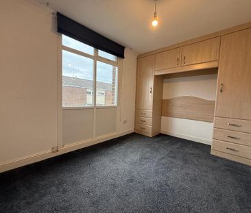 3 bedroom terraced house to rent - Photo 6