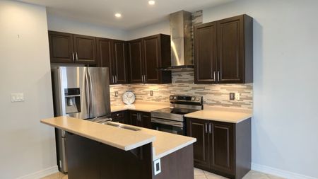 For Lease - 92 Allegro Drive, Brampton, Ontario - Photo 4