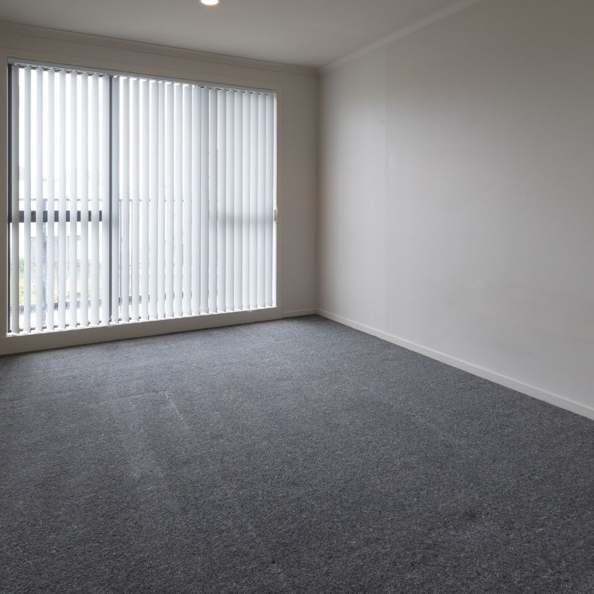 Henderson Apartment - Photo 1