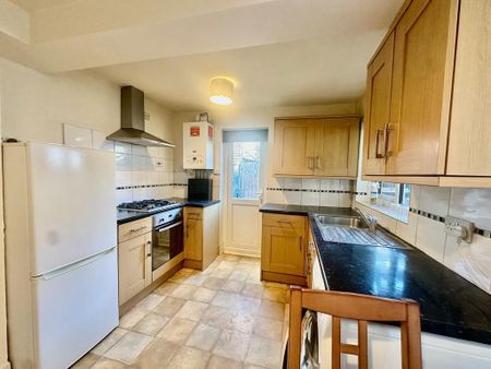 1 bedroom ground floor flat to rent - Photo 4