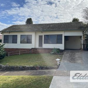 FAMILY HOME, QUIET LOCATION - Photo 2