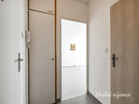 Pronájem bytuRenting an apartment 1+kk, 34 m2 - Photo 3