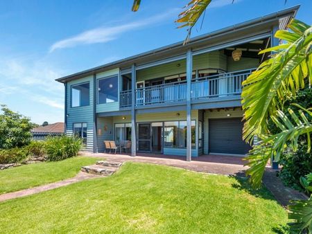 56 Rumbelow St, Encounter Bay SA 5211 - House For Rent | Domain - Photo 5