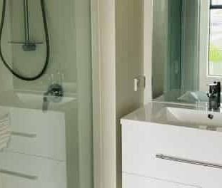 Two Bedroom Townhouse - Photo 2