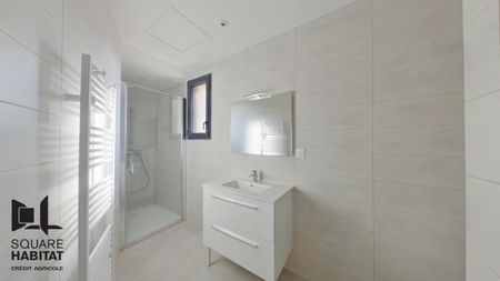 Location Appartement 3 pièces 64m² CHATELLERAULT 86100 - Photo 2