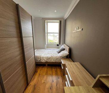 2 bedroom private hall to rent - Photo 5