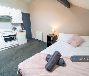 Studio to rent - Photo 3