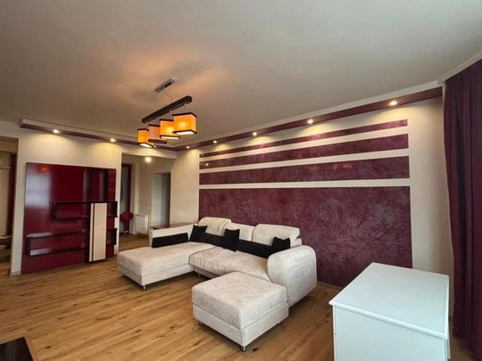 Apartament spatios si complet renovat - Photo 1