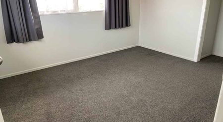 Freestanding 2 Bedroom - Photo 2