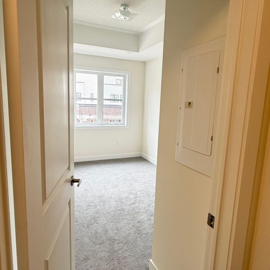 For Lease - 111-15100 Yonge Street Unit# 235, Aurora, Ontario - Photo 1