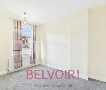 Terraced House to rent on - Photo 5