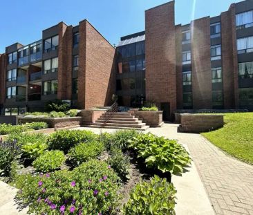 Heather Forest | 12 Heather Street, Barrie - Photo 1