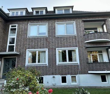 Gemütliche 1,5 Zimmer DG-Wohnung, mit EBK und Keller in Altbremerha... - Photo 1