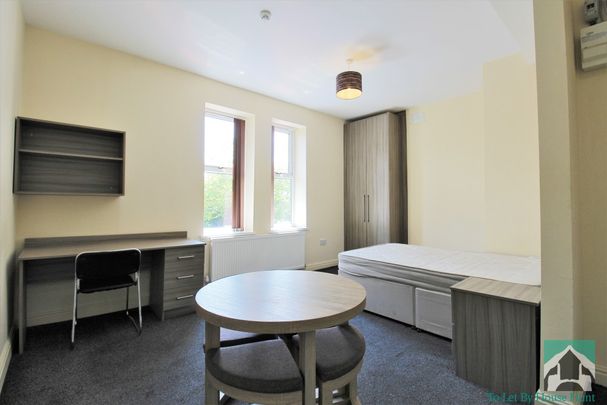 Flat 4B - Millennium Court, Selly Oak, Birmingham, B29 6ND - Photo 1