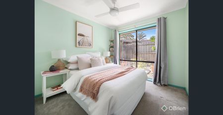 Stylish, Spacious & Perfectly Located - Photo 4