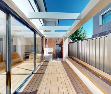 Modern Elegance in a Prime Location - Photo 5