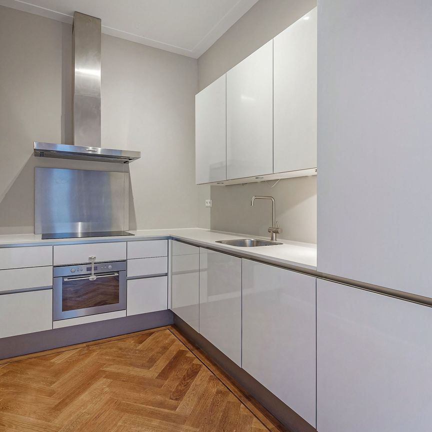 Koninginneweg 156-1, 1075 EE, Amsterdam - Photo 1