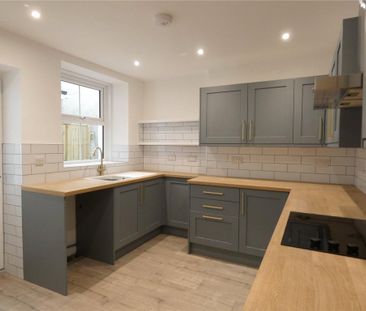 3 bedroom semi-detached house to rent - Photo 3