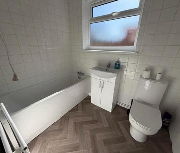 2 bedroom maisonette to rent - Photo 5