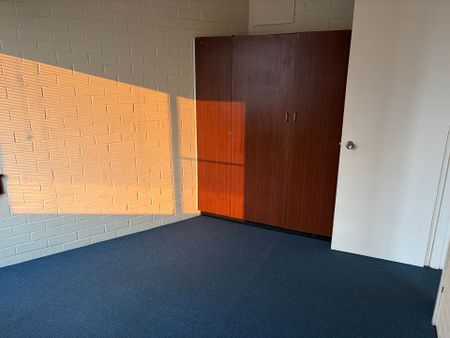 Easy Access to Morley, City and Perth Airport @ $550 Per Week - Photo 5