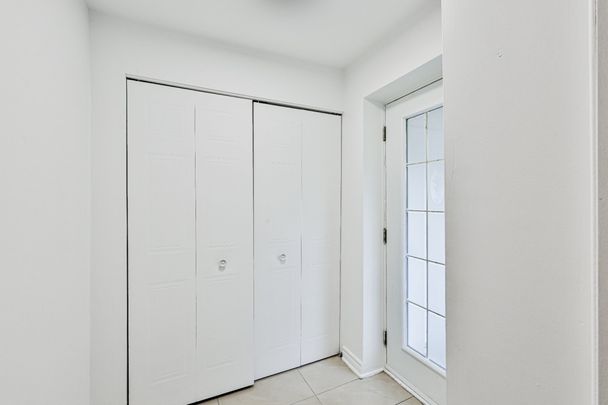 1760 Ch. St-Charles, app.100, J6W 3R3, Terrebonne - Photo 1