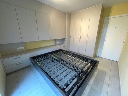 2 slaapkamer appartement dichtbij vele faciliteiten - Photo 3